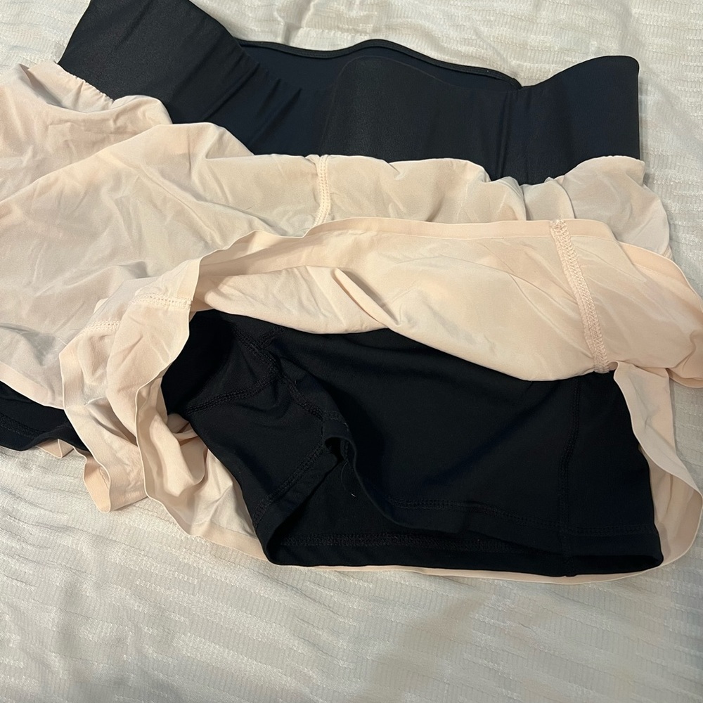 Shorts - Picture 2 of 3